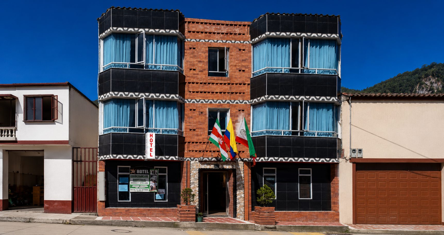 Hotel Chibchacum de noche